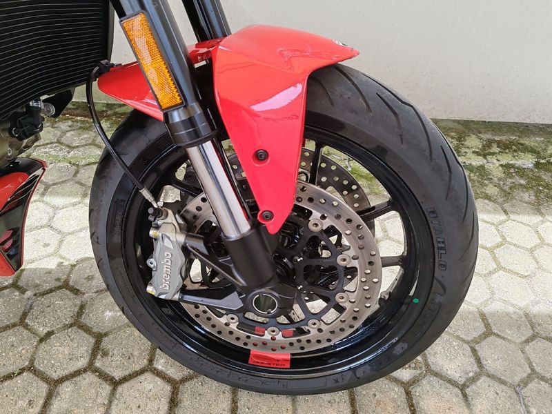 DUCATI Monster 937 plus Red