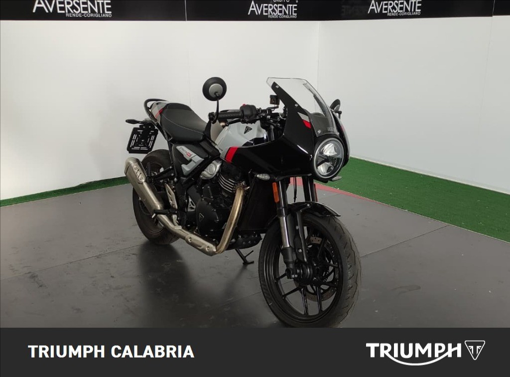 TRIUMPH Thruxton 400 Phantom Black / Aluminium Silver Abs