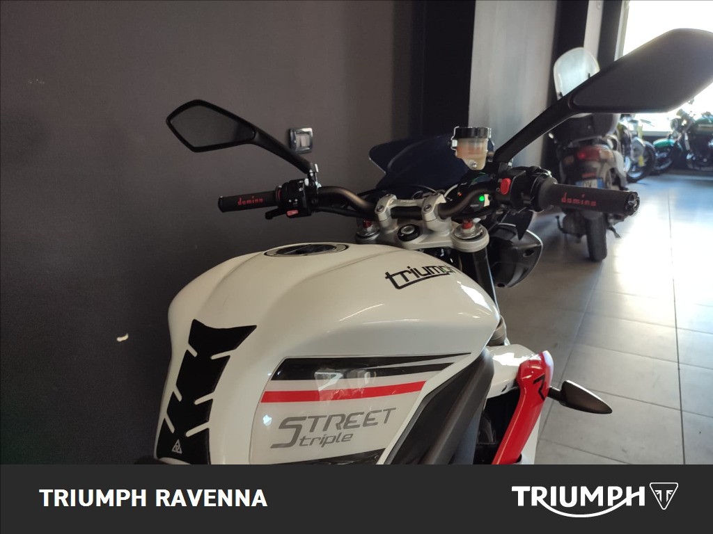 TRIUMPH Street Triple 675 R