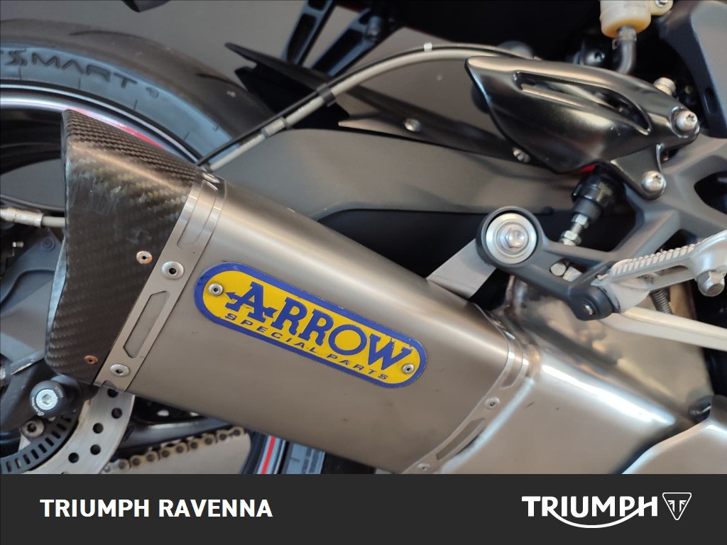 TRIUMPH Street Triple 675 R