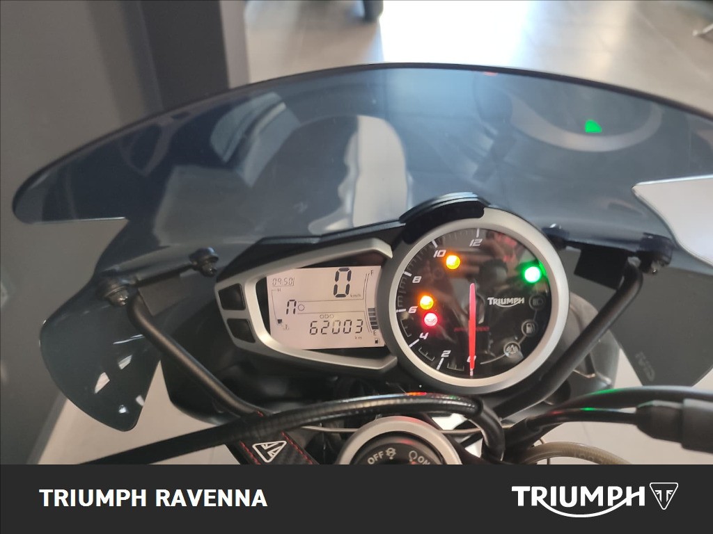 TRIUMPH Street Triple 675 R