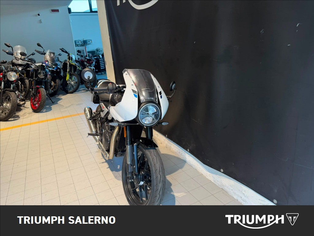 TRIUMPH Thruxton 400 Pearl Metallic White / Storm Grey Abs