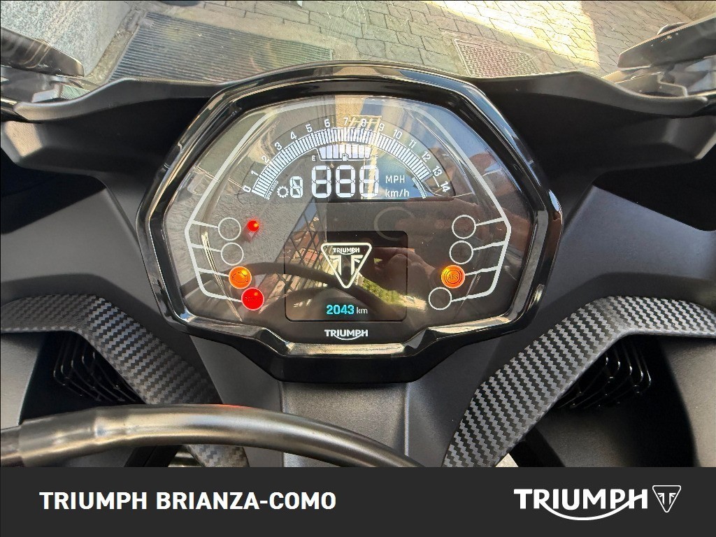 TRIUMPH Daytona 660 Abs #3