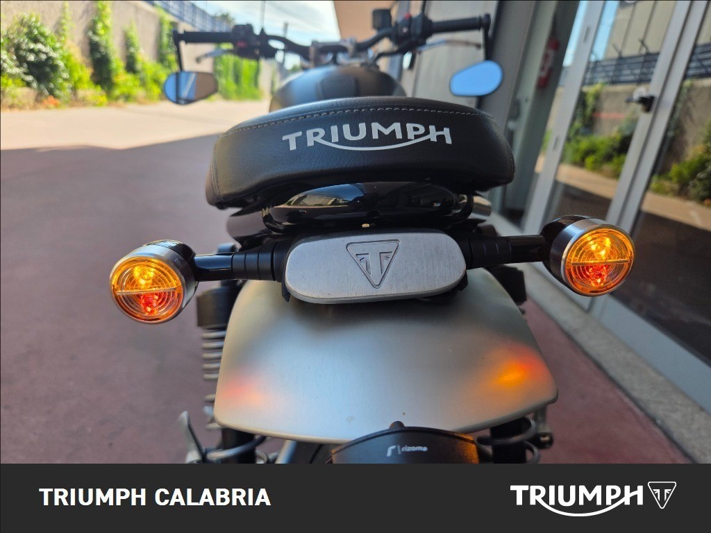 TRIUMPH Speed Twin 1200 Abs #9