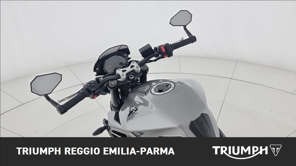 TRIUMPH Street Triple 765 R