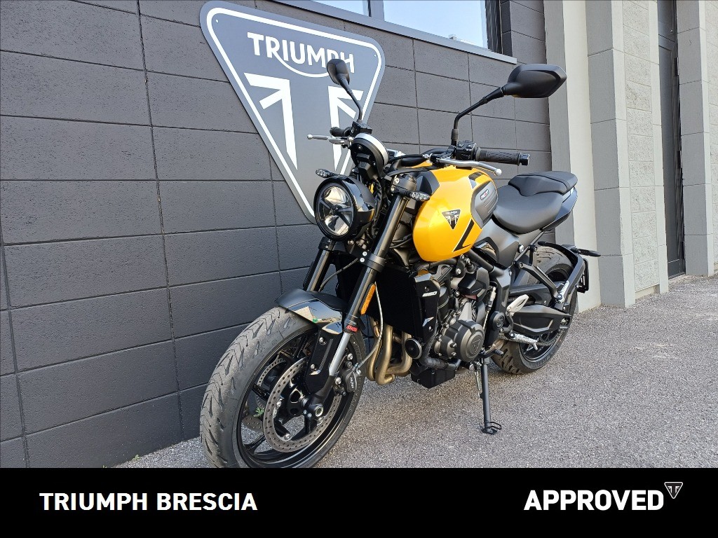 TRIUMPH Trident 660 Cosmic Yellow Abs