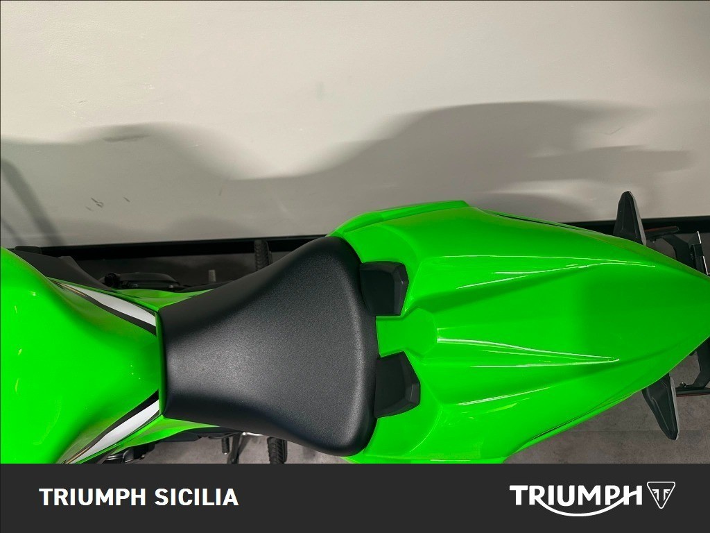 KAWASAKI Ninja 650 