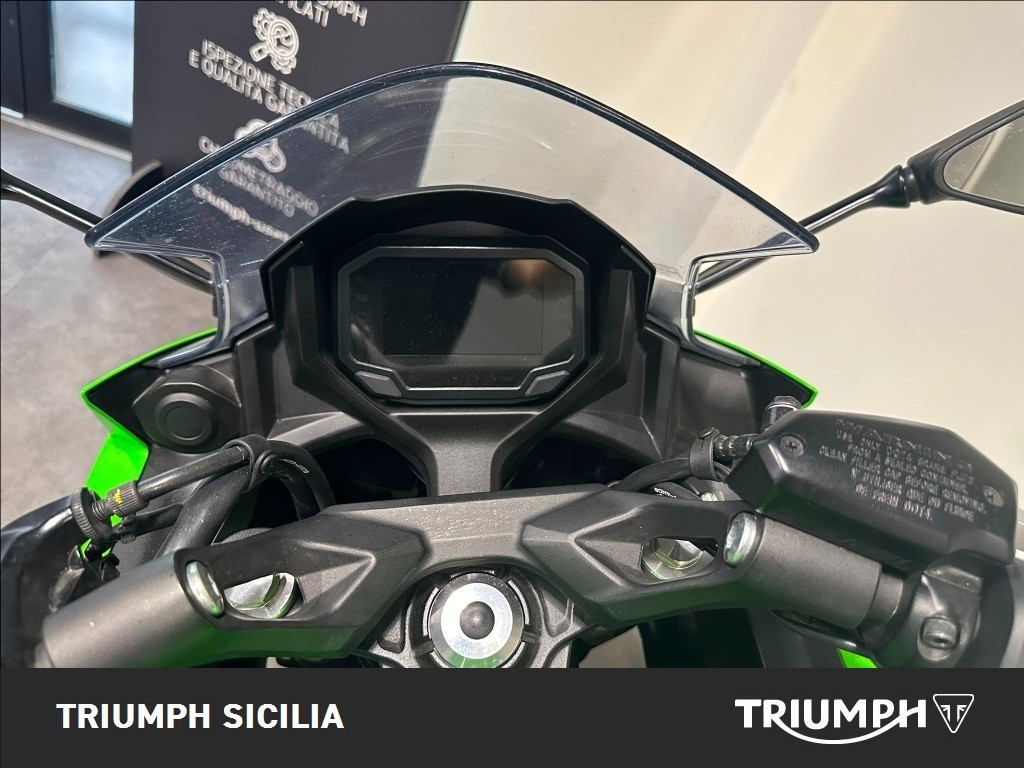 KAWASAKI Ninja 650 