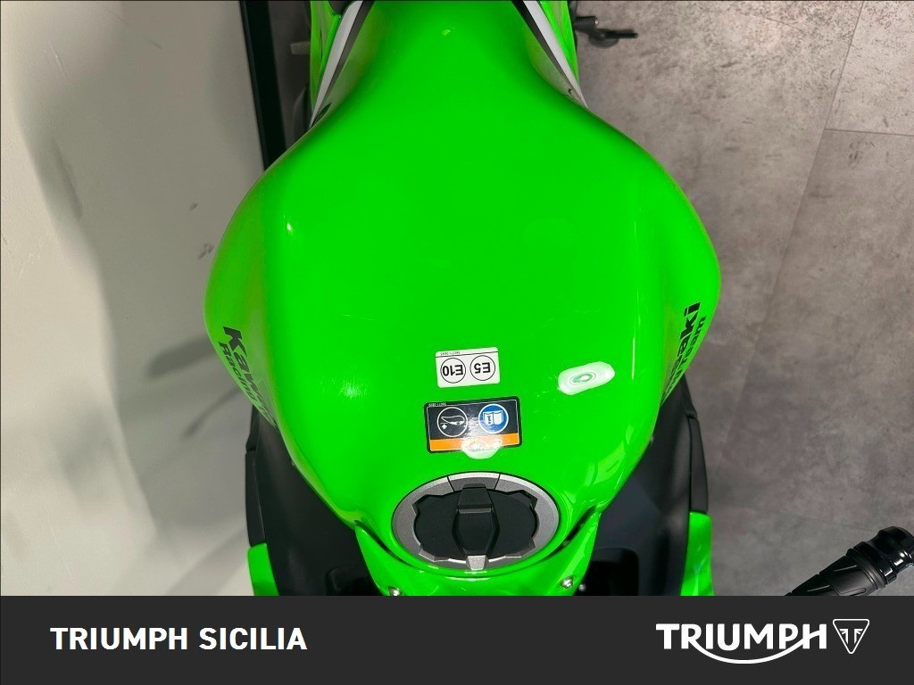 KAWASAKI Ninja 650 