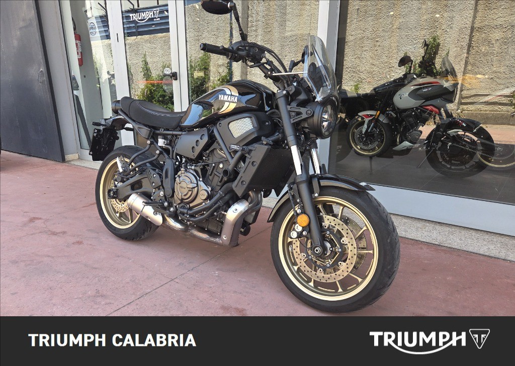 YAMAHA XSR 700 Abs