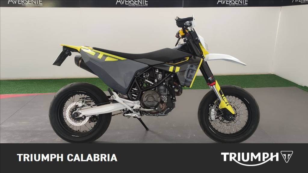 HUSQVARNA Supermoto 701 4T 