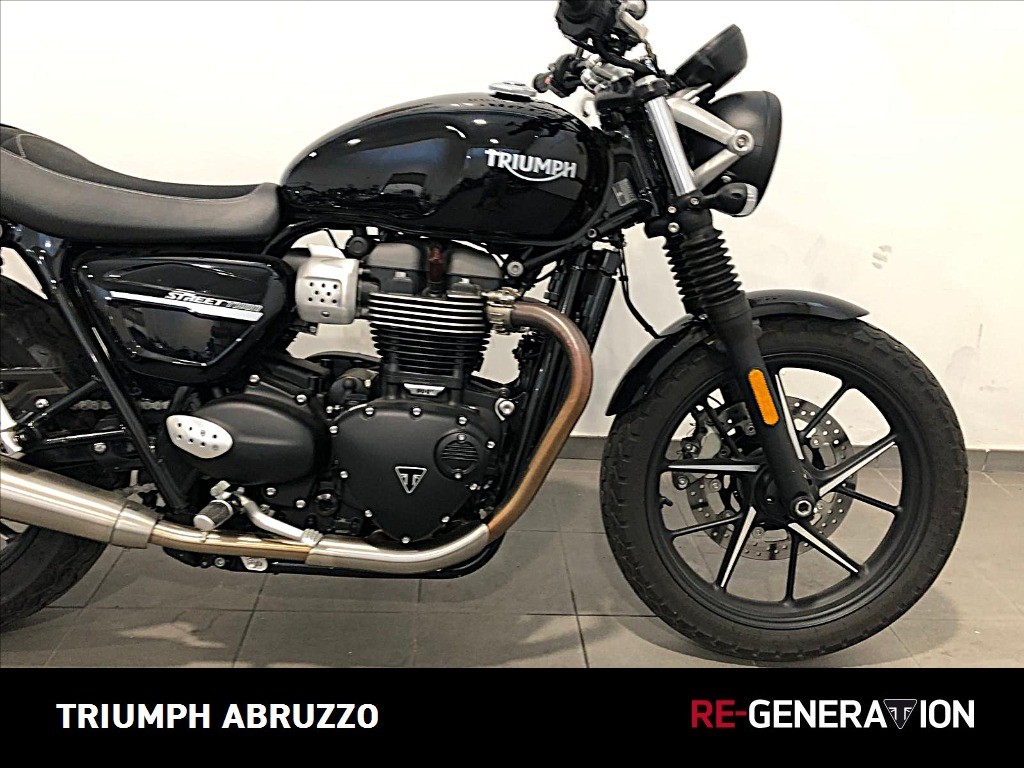 TRIUMPH Street Twin 900 