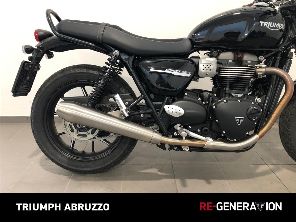 TRIUMPH Street Twin 900 