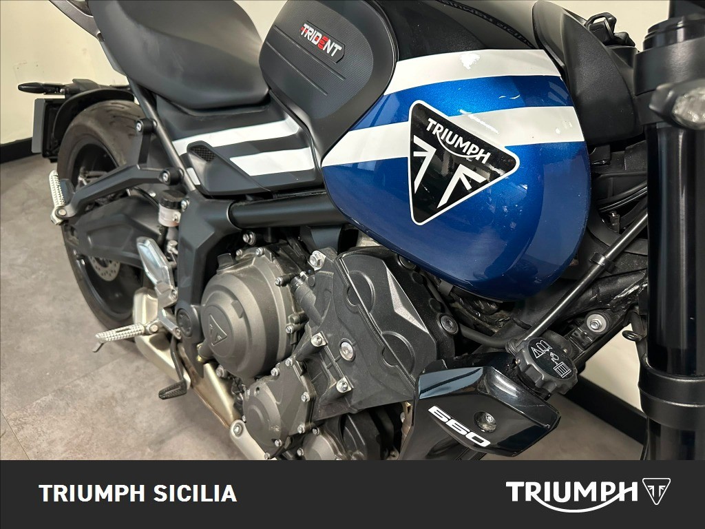 TRIUMPH Trident 660 Cobalt Blue / Sapphire Black Abs