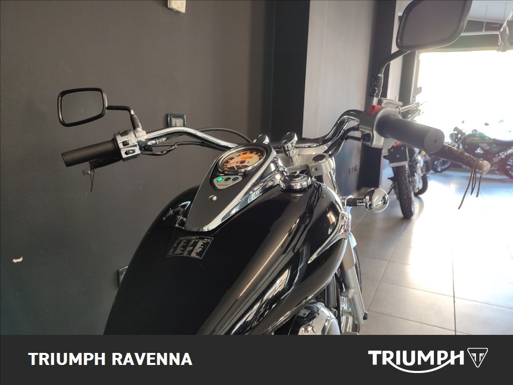 KAWASAKI Vulcan VN 900 Classic #4