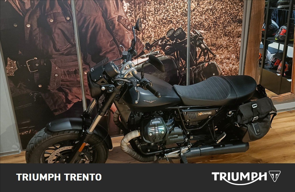 MOTO GUZZI V9 850 Bobber #2