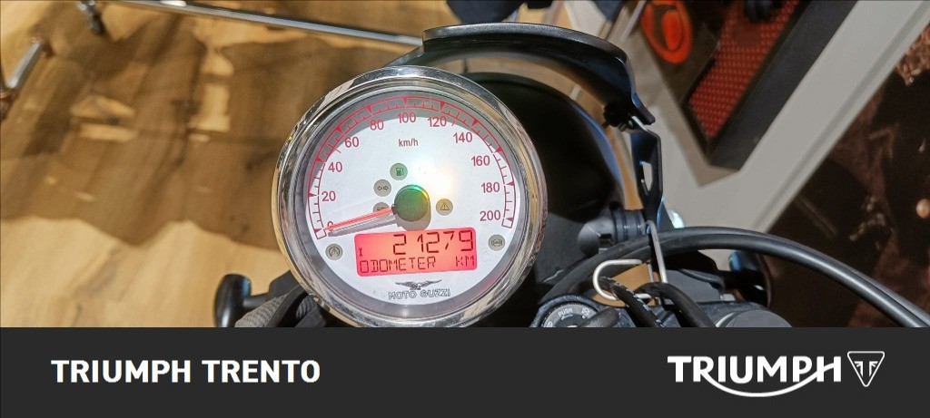 MOTO GUZZI V9 850 Bobber #5