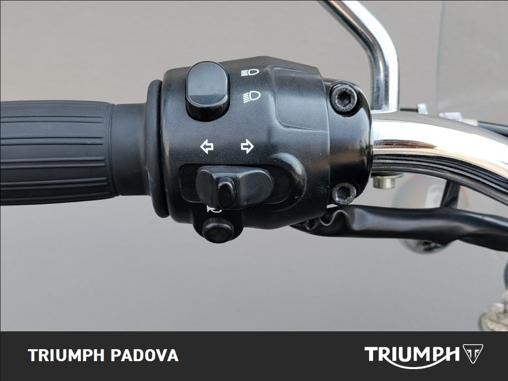 TRIUMPH Bonneville 865 T100 