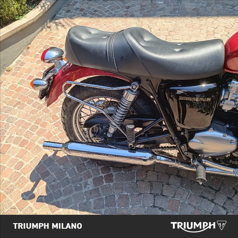 TRIUMPH Bonneville 865 