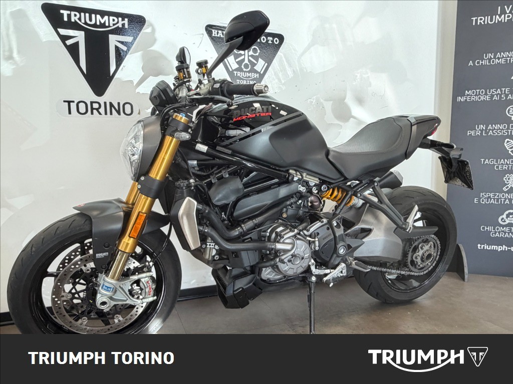 DUCATI Monster 1200 S Black on black