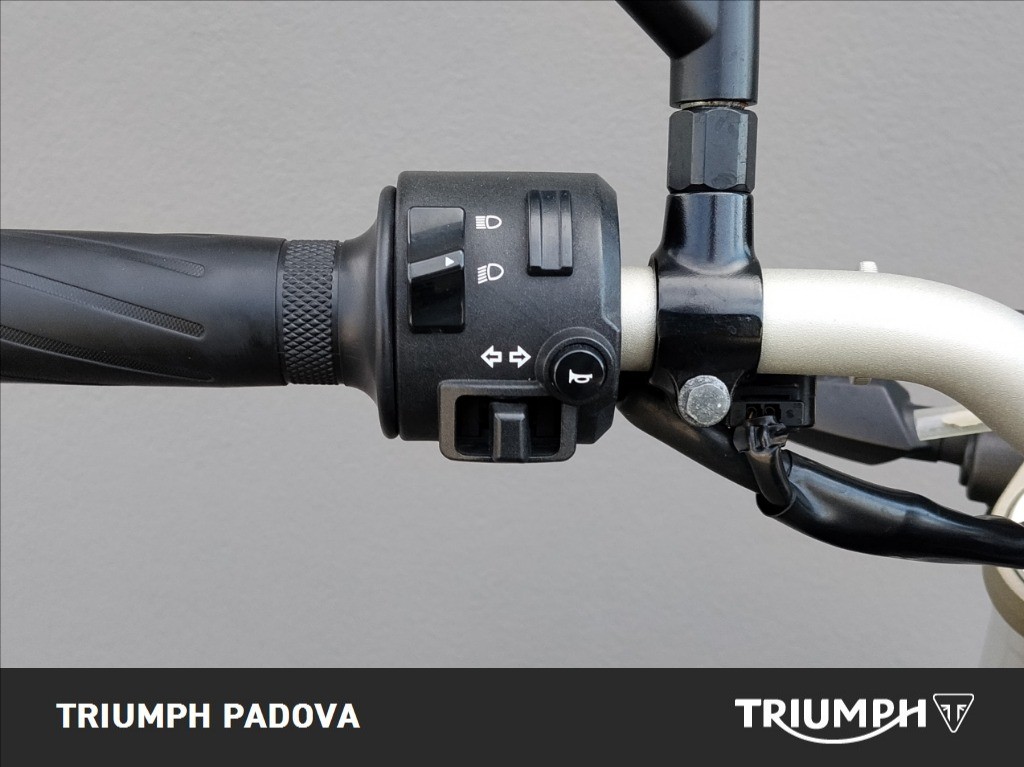 YAMAHA MT-09 850 Abs