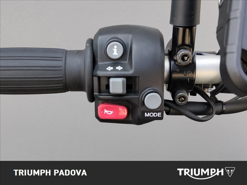 TRIUMPH Scrambler 900 Chrome Edition Abs E5