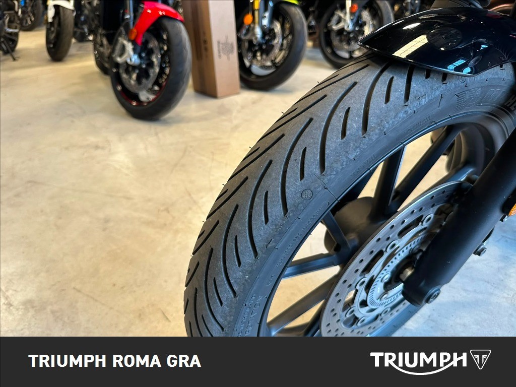 TRIUMPH Speed Twin 900 Chrome Edition Abs