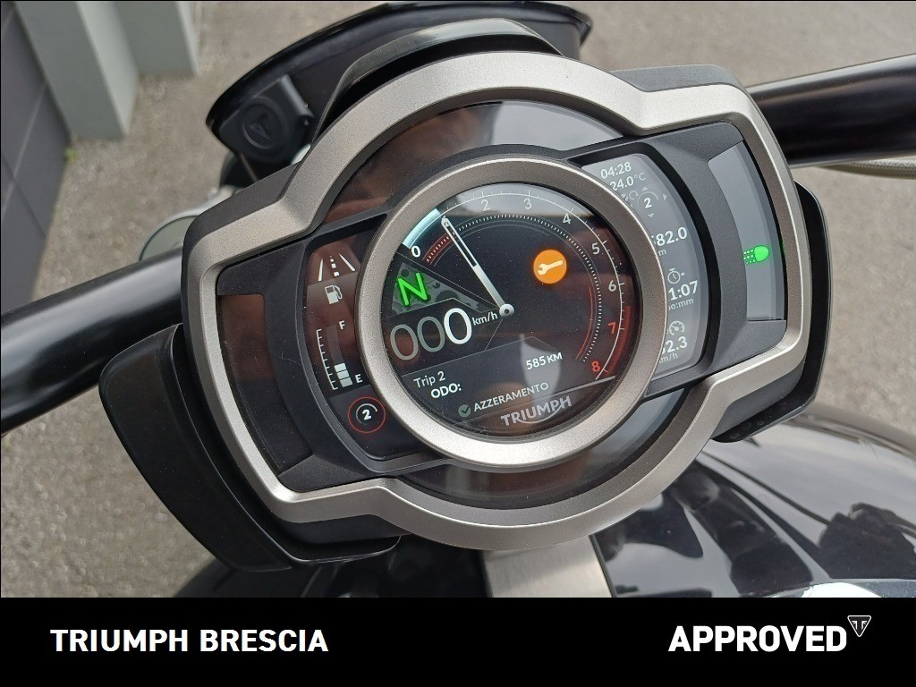 TRIUMPH Rocket III 2500 R Chrome Edition