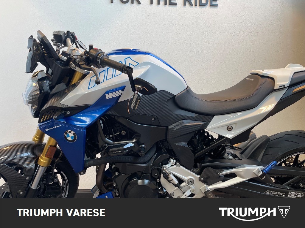 BMW F 900 R dep.A2 Abs
