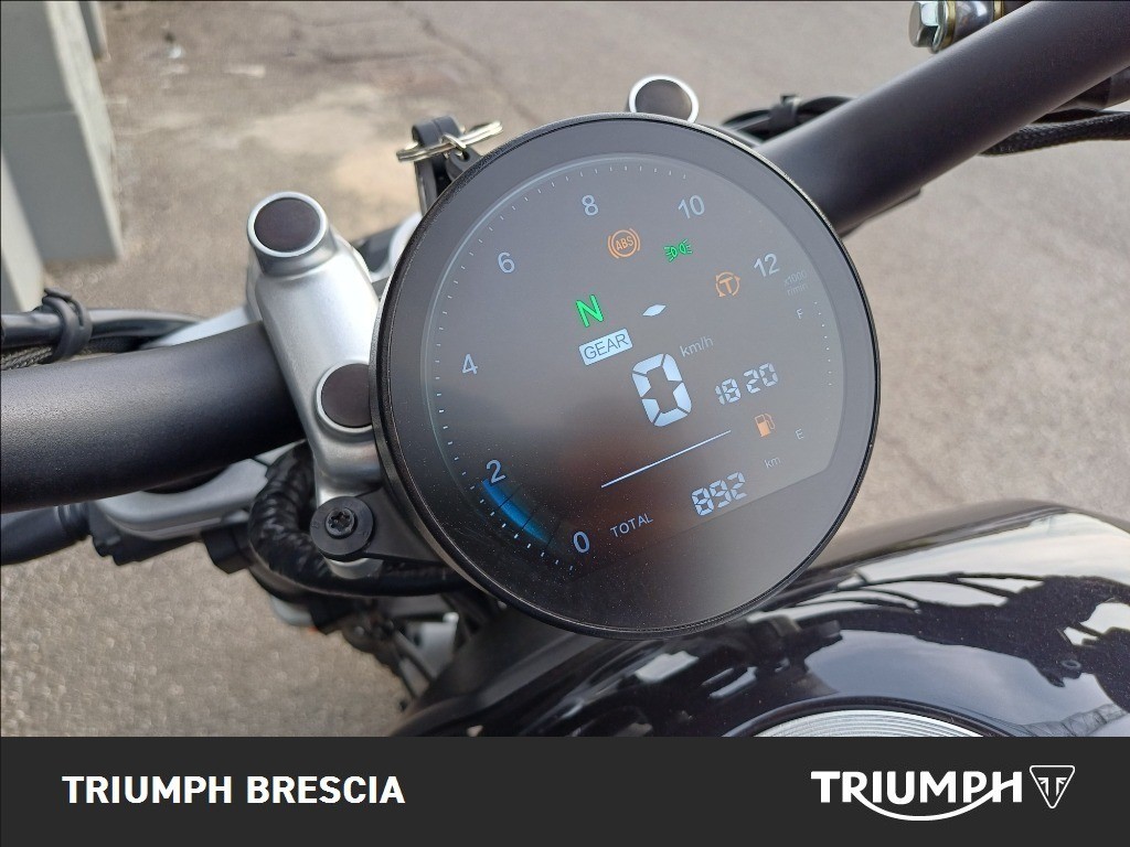 BENELLI Leoncino Bobber 400 