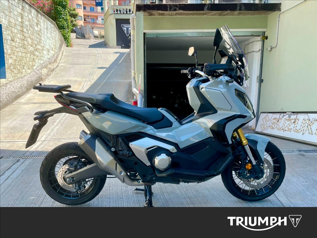 HONDA X-ADV 750 DCT Abs