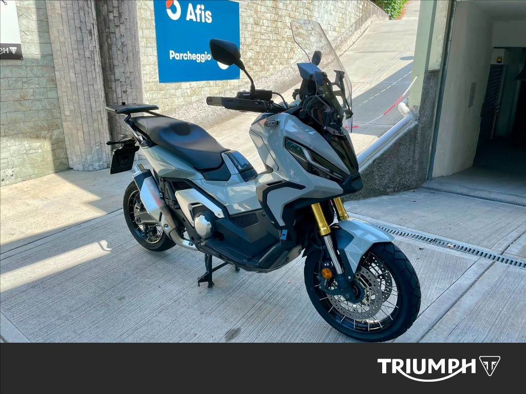 HONDA X-ADV 750 DCT Abs