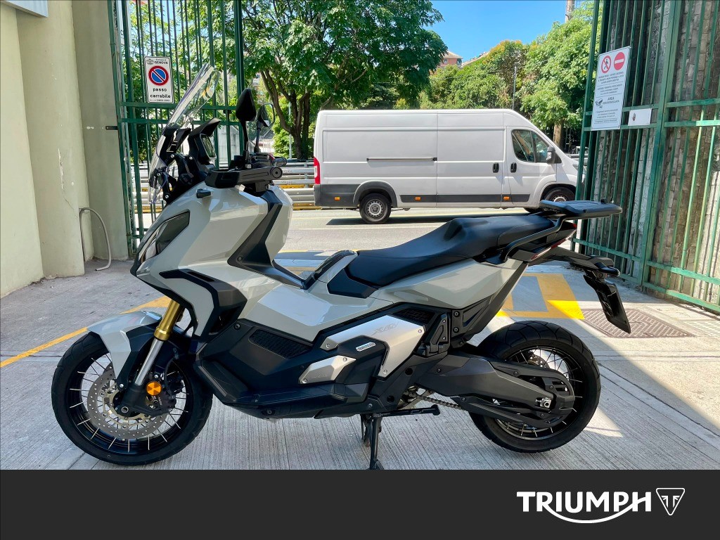 HONDA X-ADV 750 DCT Abs