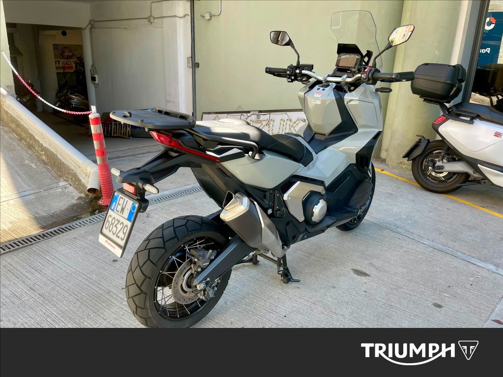 HONDA X-ADV 750 DCT Abs