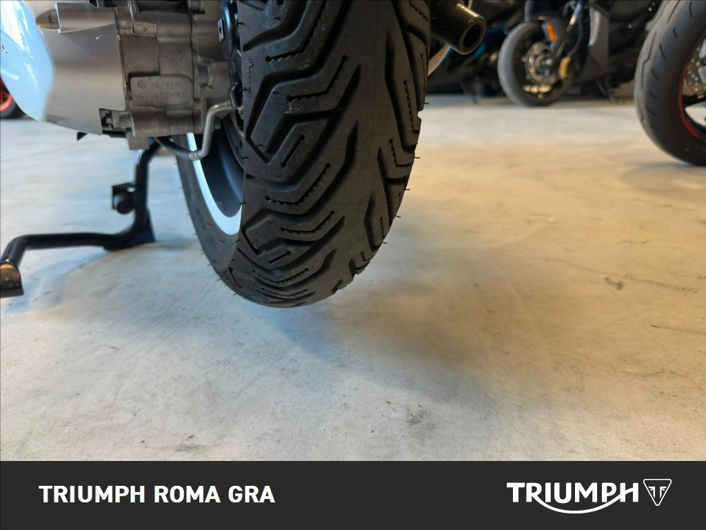VESPA Vespa GTS 300 hpe Super Abs