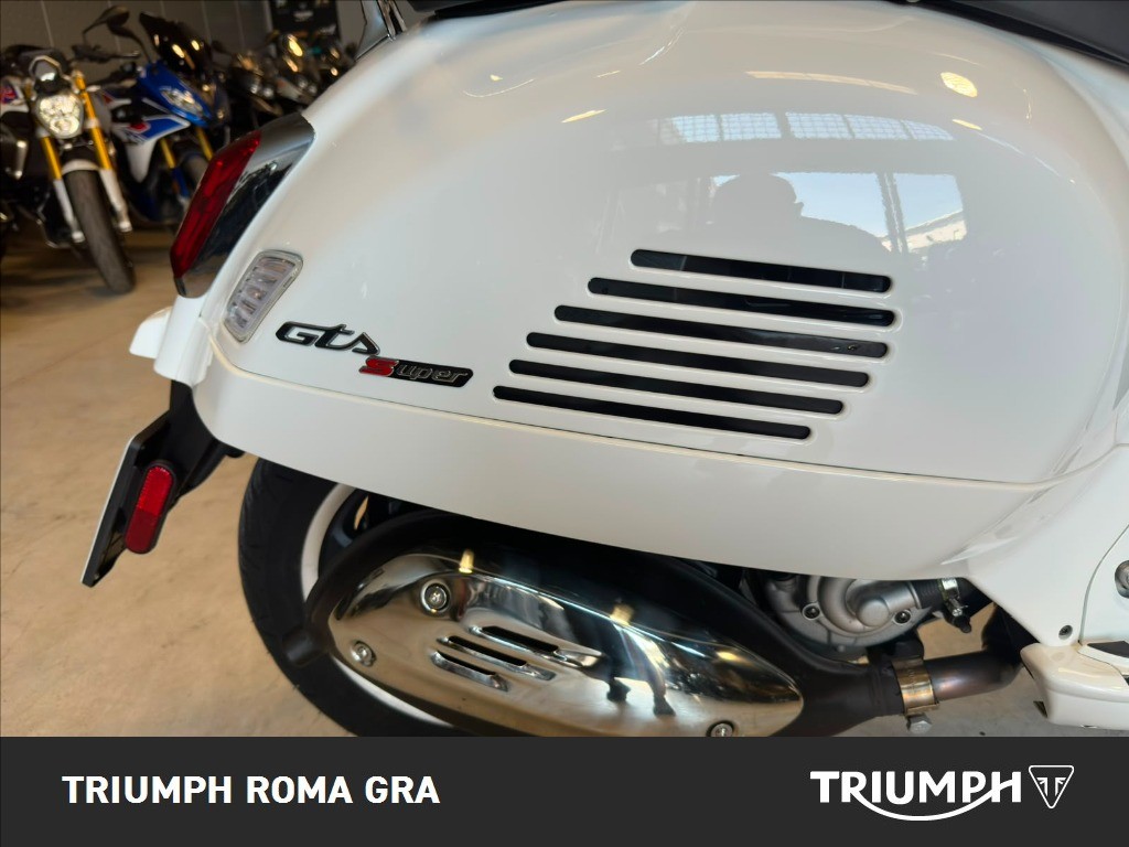 VESPA Vespa GTS 300 hpe Super Abs