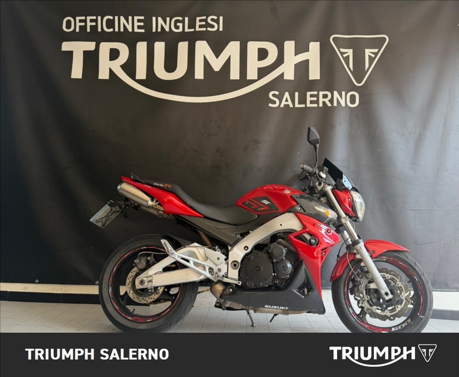 SUZUKI GSR 600 