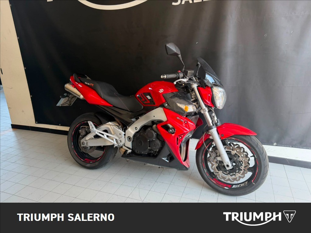 SUZUKI GSR 600 