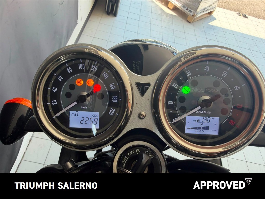 TRIUMPH Bonneville 790 T100 