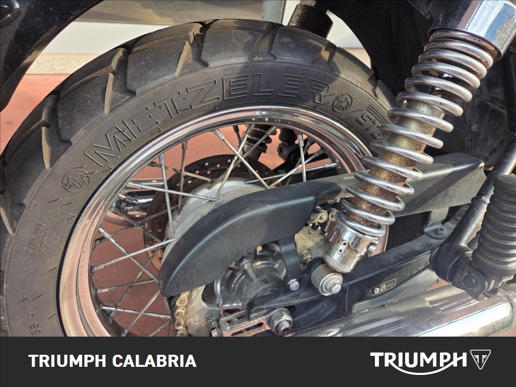 TRIUMPH Bonneville 865 Black