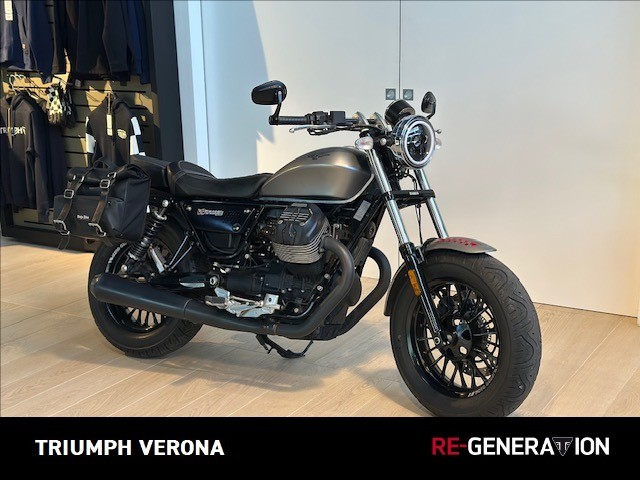 MOTO GUZZI V9 850 Bobber