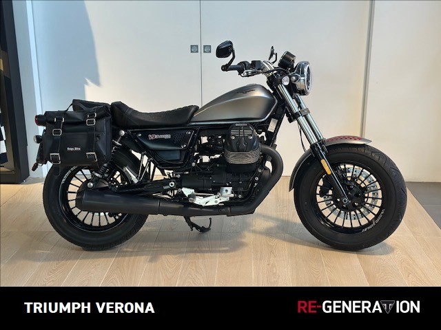 MOTO GUZZI V9 850 Bobber
