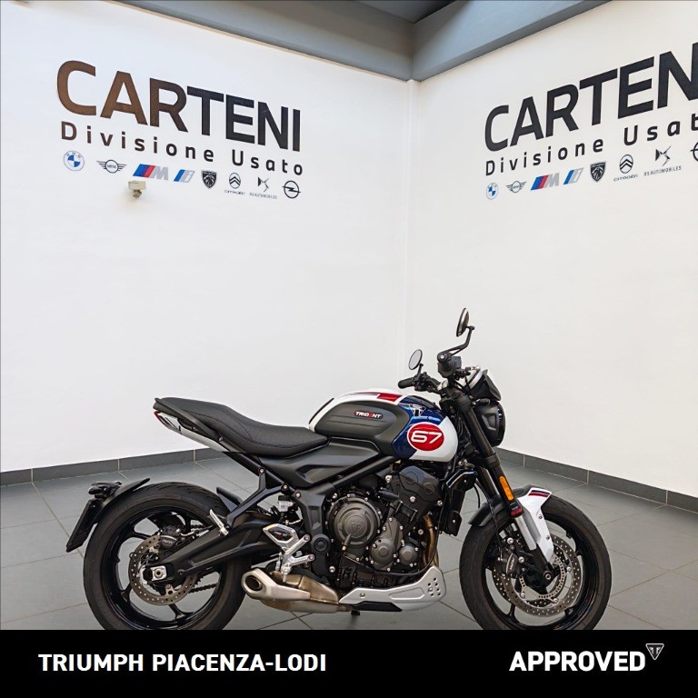 TRIUMPH Trident 660 Triple Tribute Abs