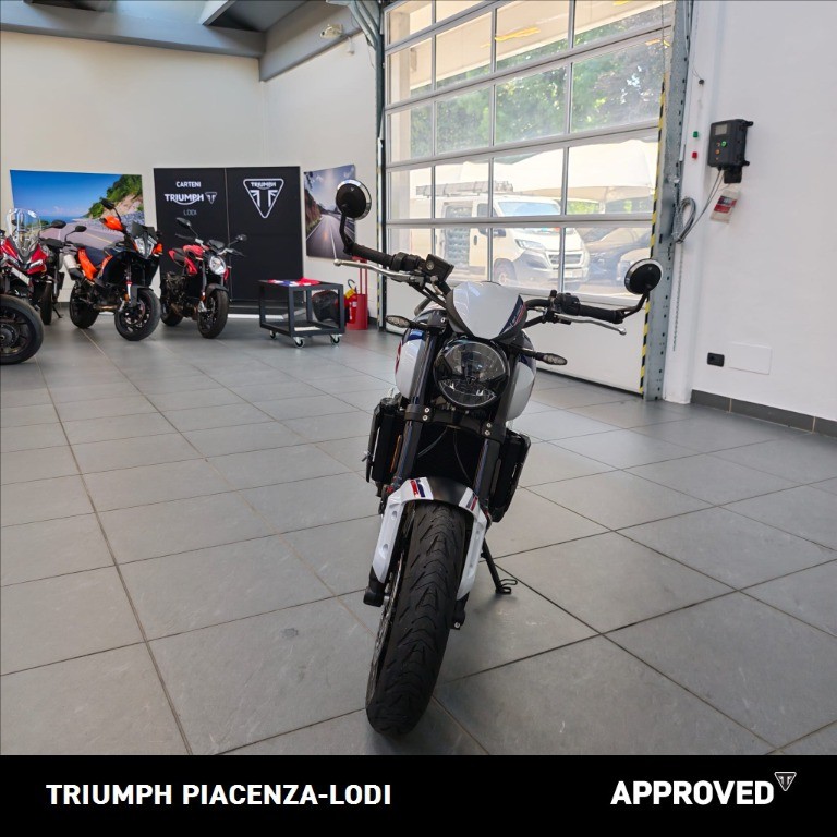 TRIUMPH Trident 660 Triple Tribute Abs