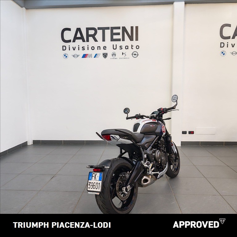 TRIUMPH Trident 660 Triple Tribute Abs