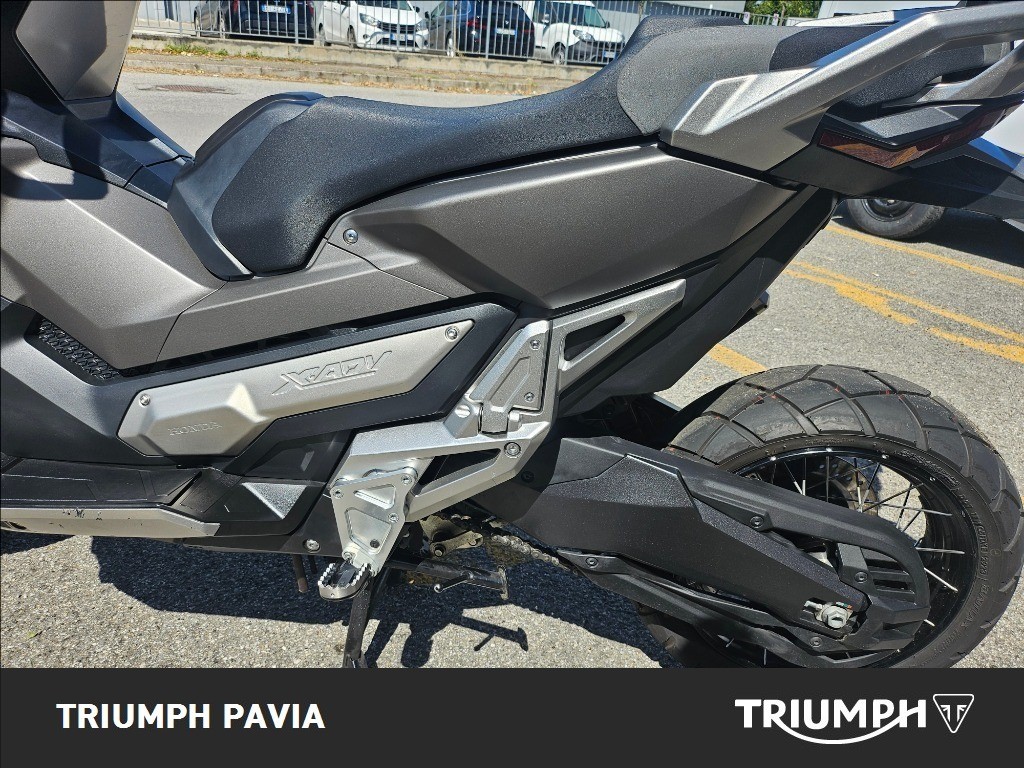 HONDA X-ADV 750 DCT Abs