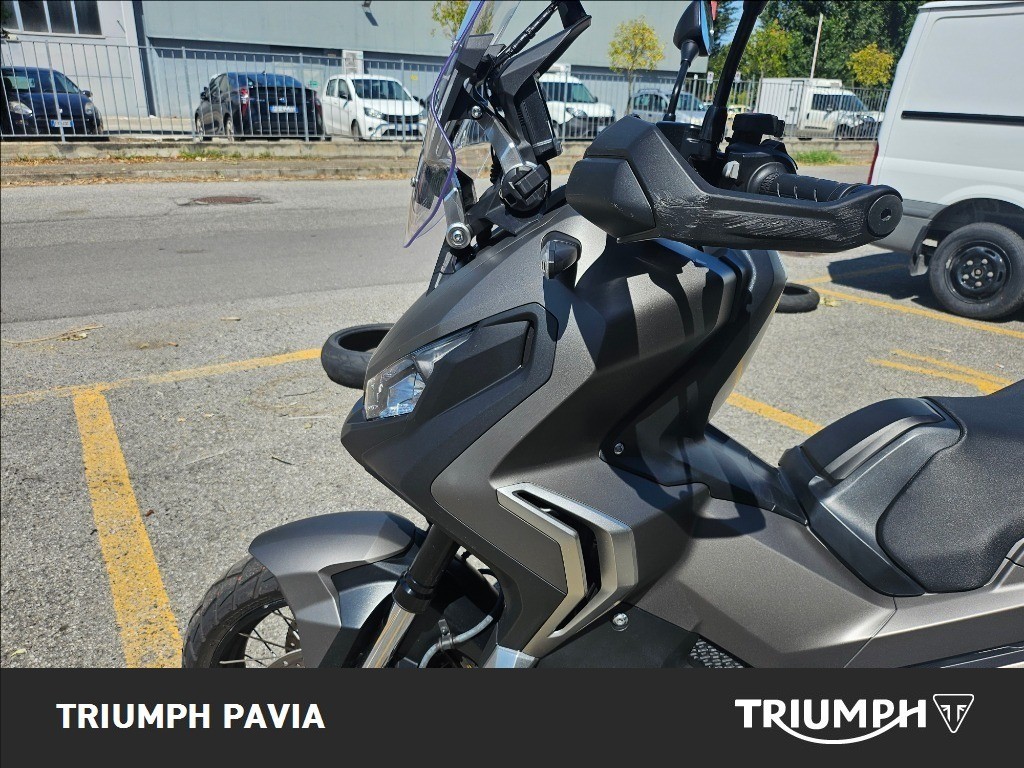 HONDA X-ADV 750 DCT Abs