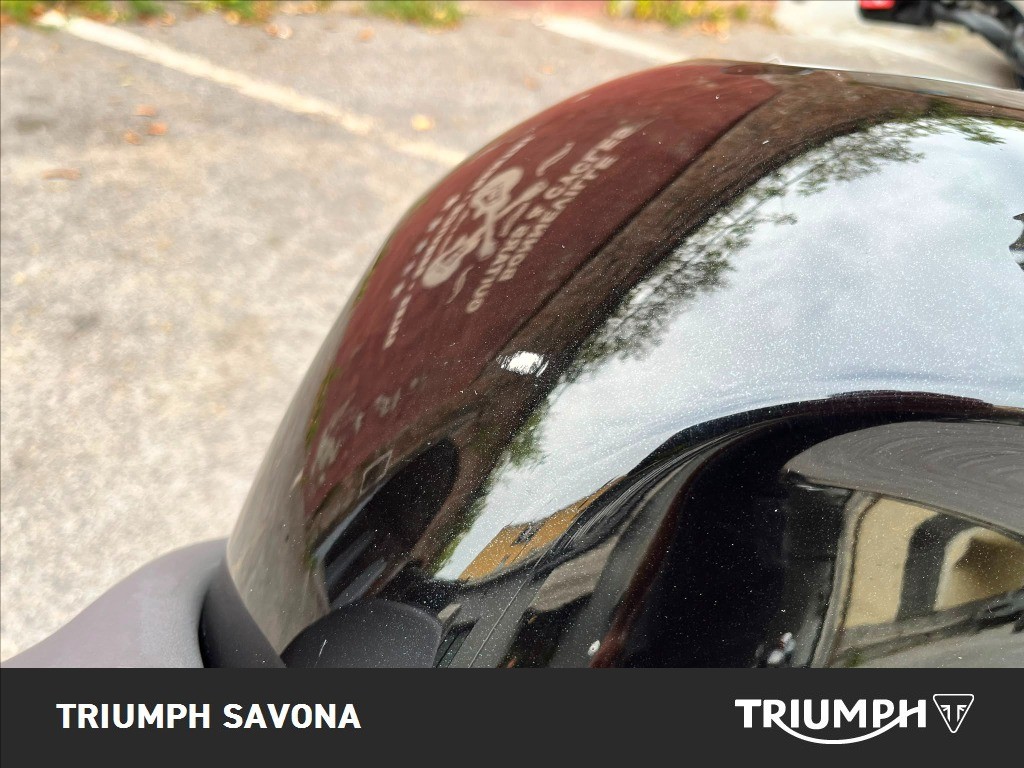 TRIUMPH Street Triple 675 R