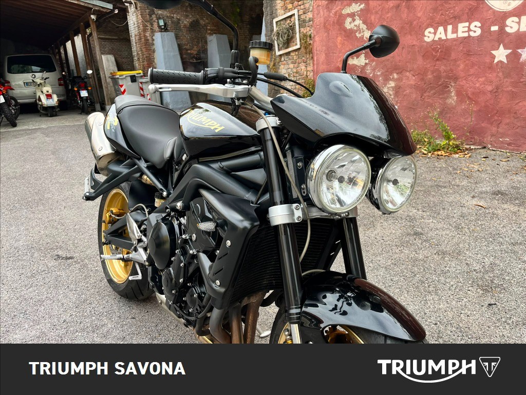 TRIUMPH Street Triple 675 R