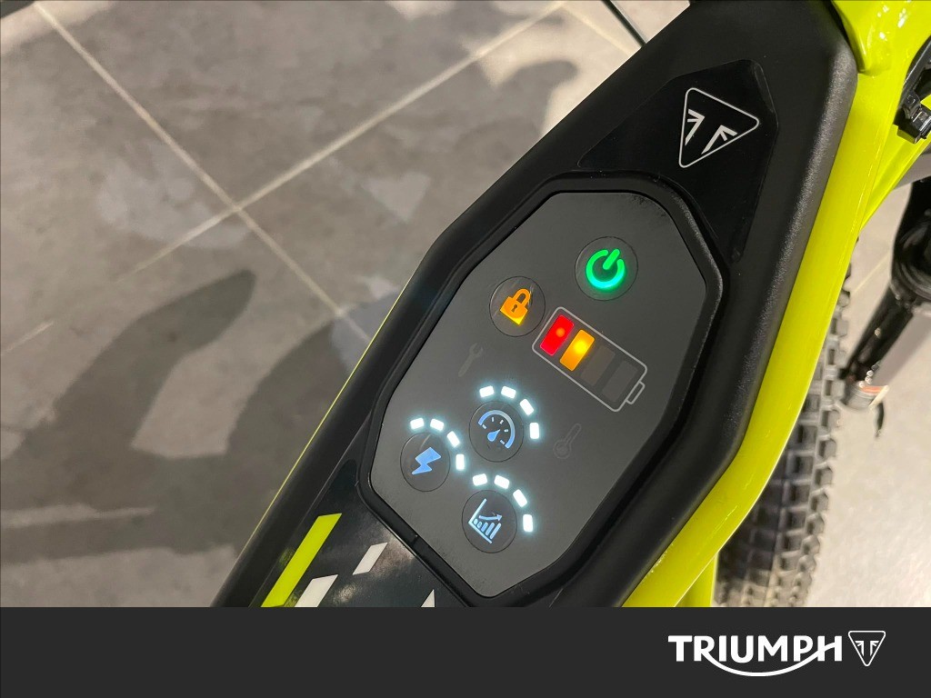 TRIUMPH TXP 16 